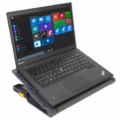 Targus 17" Chill Mat+ With 4-Port Hub