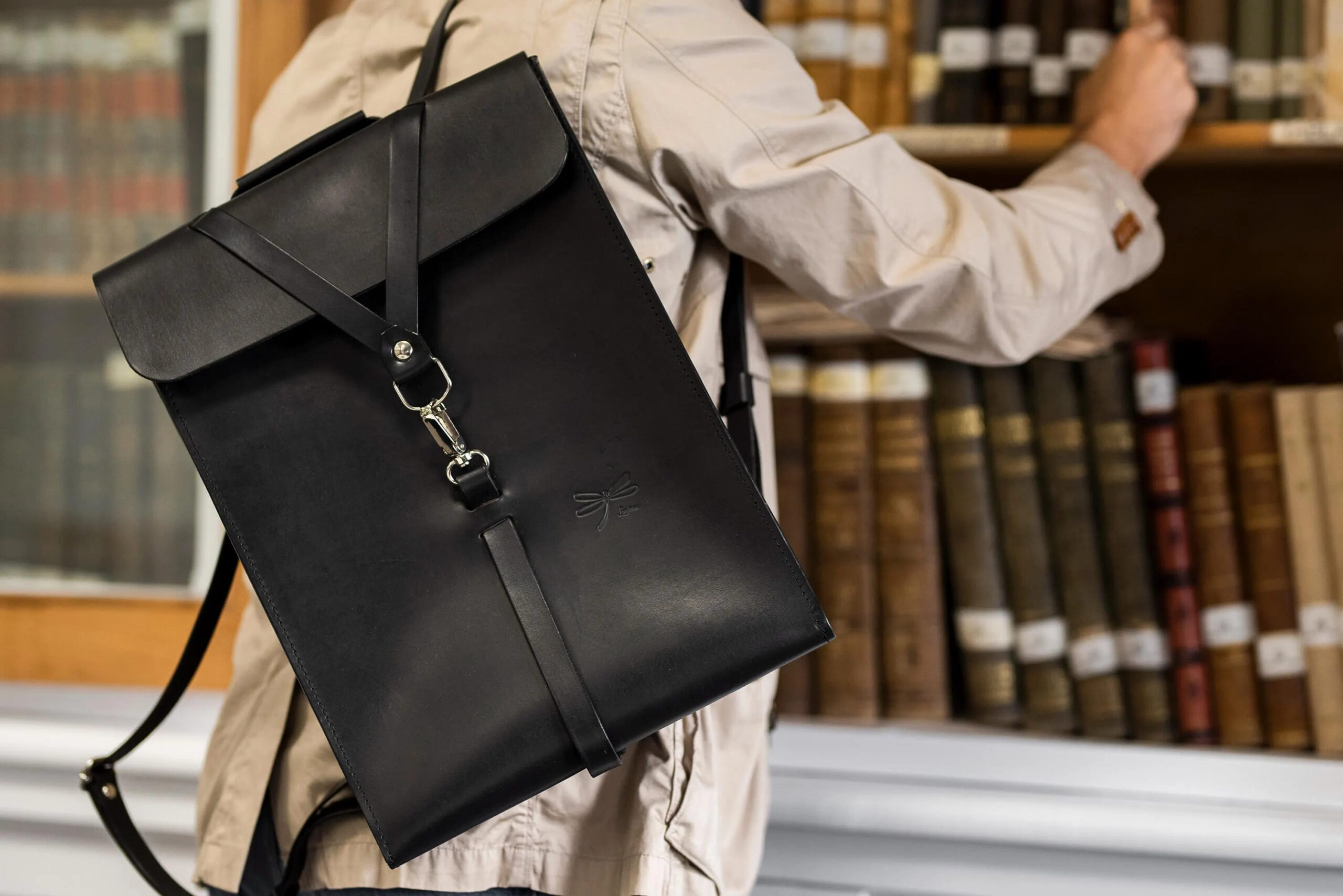 Targus Outlet Store -Targus Outlet Store tui dung may tinh scaled